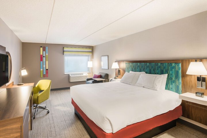 Room 10 of 29