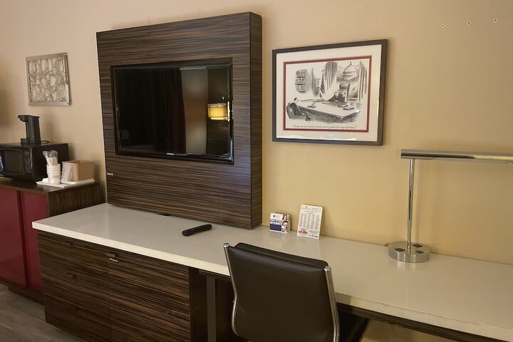 Room 26 of 63
