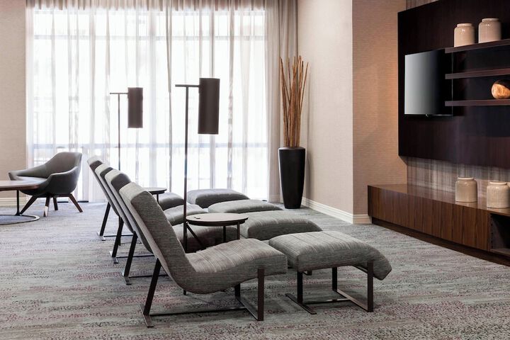 Courtyard by Marriott Miami at Dolphin Mall
