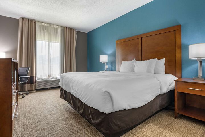 Room 15 of 27