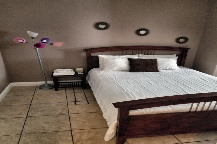 Room 44 of 66