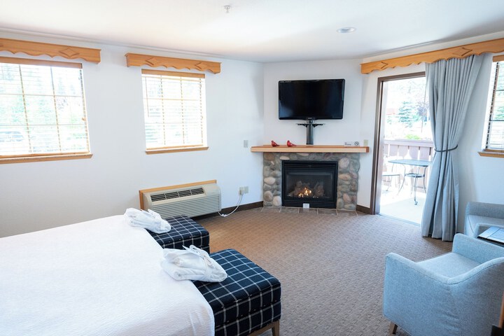 Icicle Village Resort
