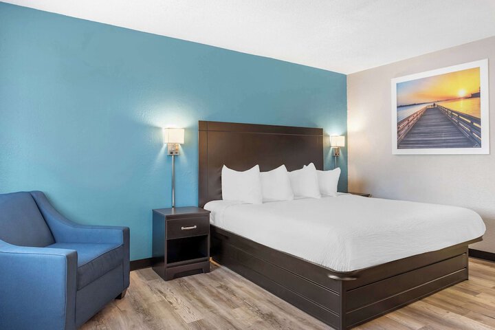 Days Inn by Wyndham Wrightstown McGuire AFB / Bordentown