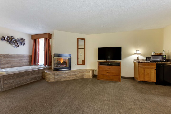 Room 33 of 44