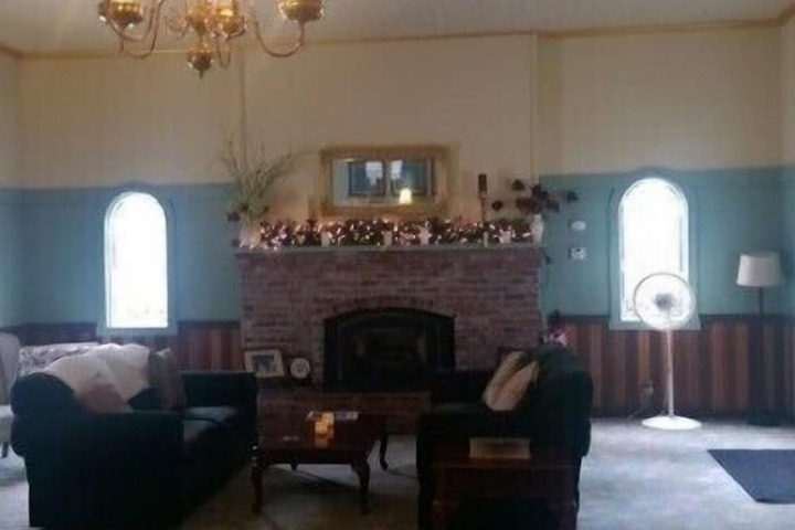 Alexanders Lodge