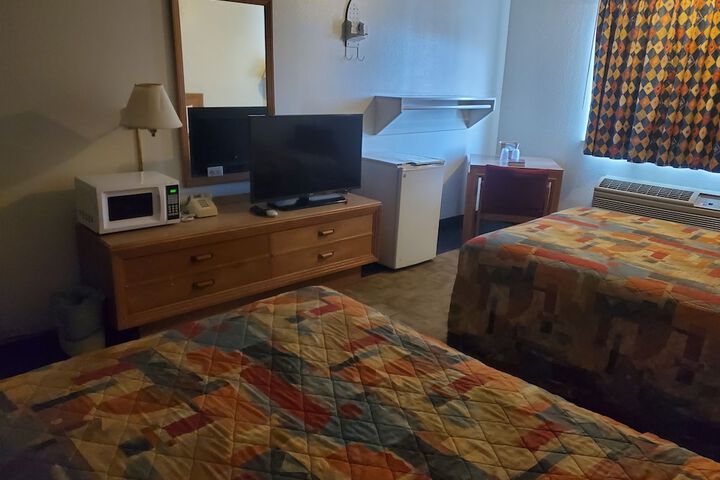 Room 9 of 19