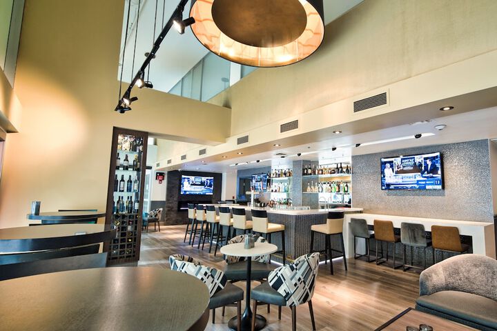 Holiday Inn Toronto Downtown Centre by IHG