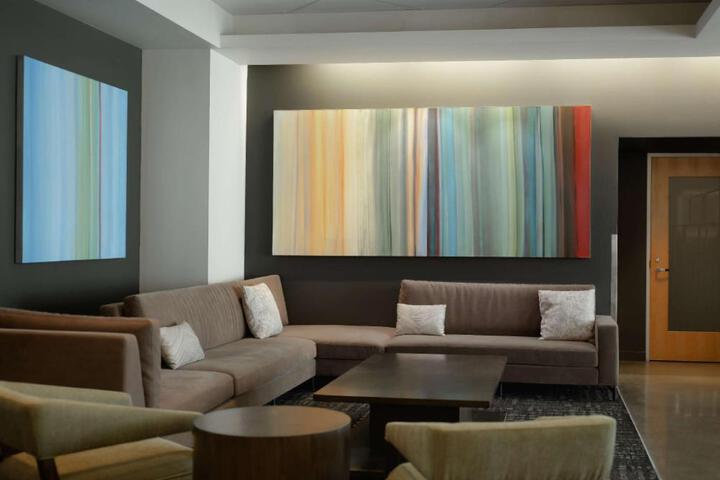 hotelVetro Iowa City Tapestry Collection by Hilton