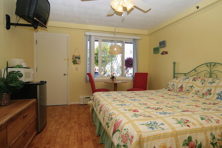 Room 27 of 42