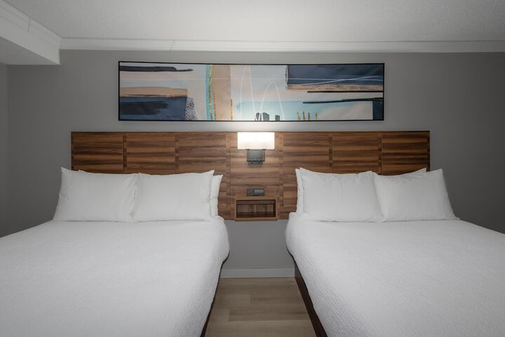 Coast Dawson Creek Hotel