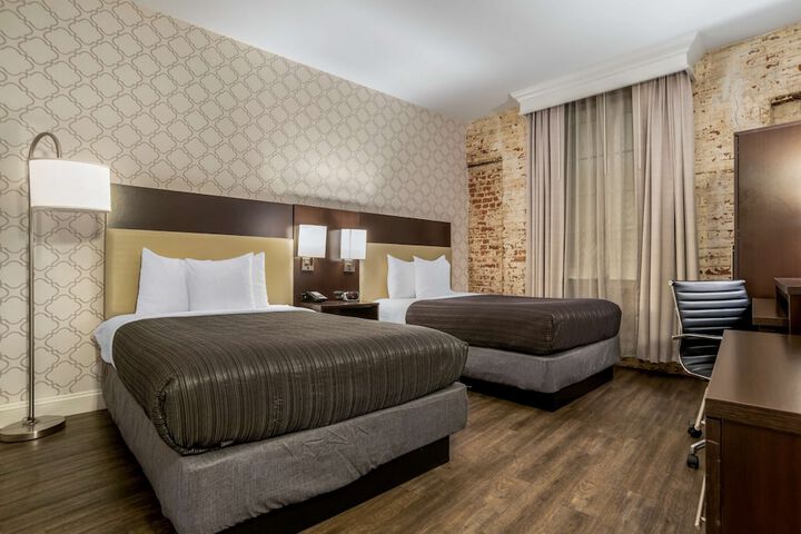 Room 29 of 52