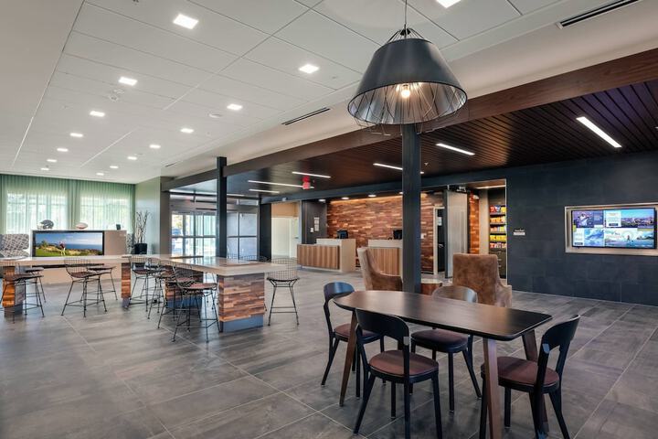 Courtyard by Marriott Savannah Airport
