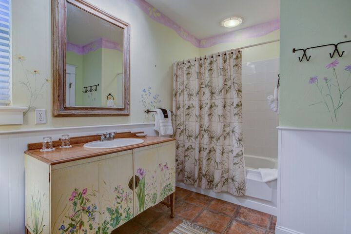Room 10 of 45