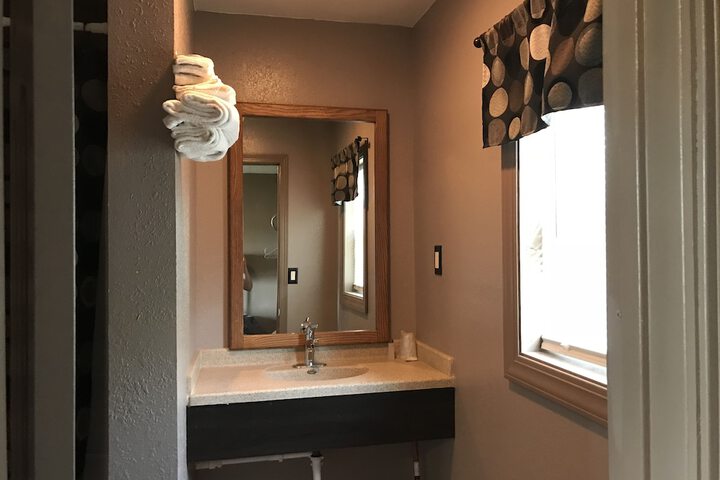 Room 12 of 25