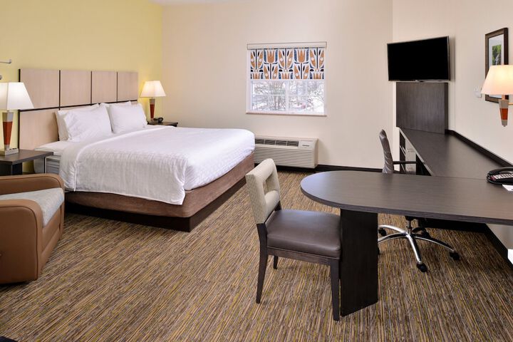 Room 28 of 49