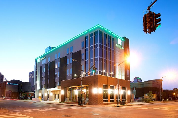 Hotel 1 of 36