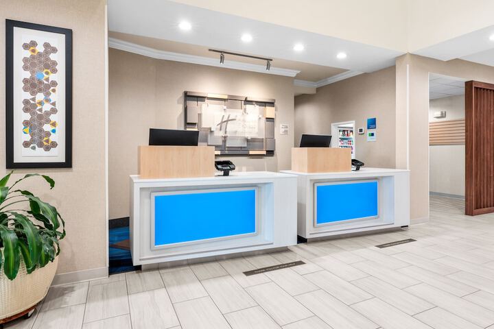 Holiday Inn Express & Suites Klamath Falls Central by IHG