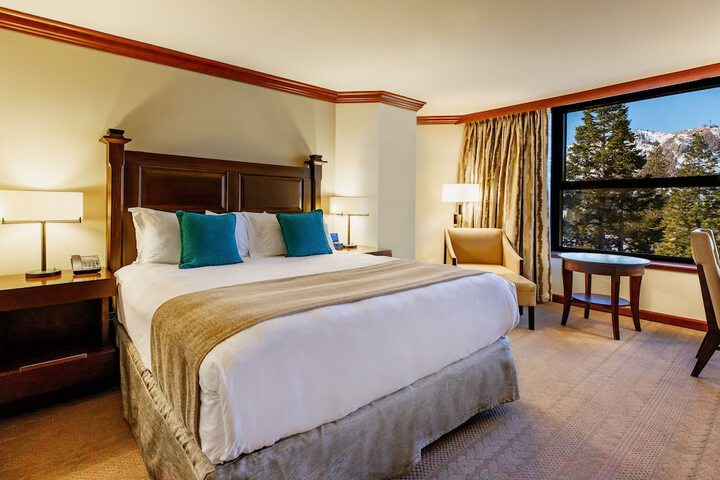 Everline Resort and Spa Lake Tahoe