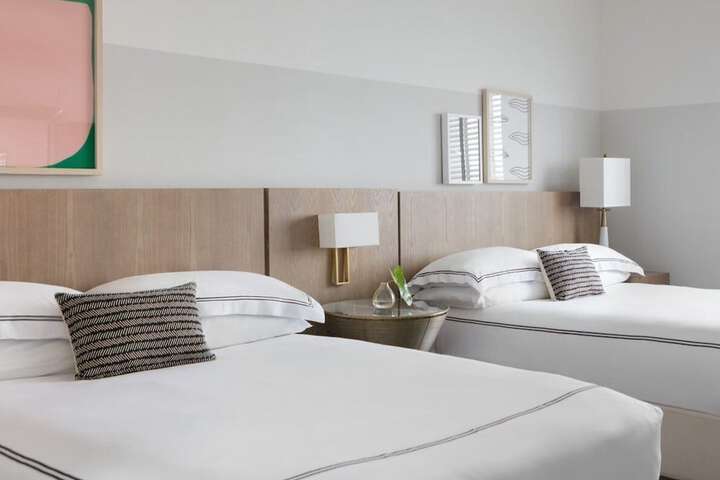 Room 50 of 127