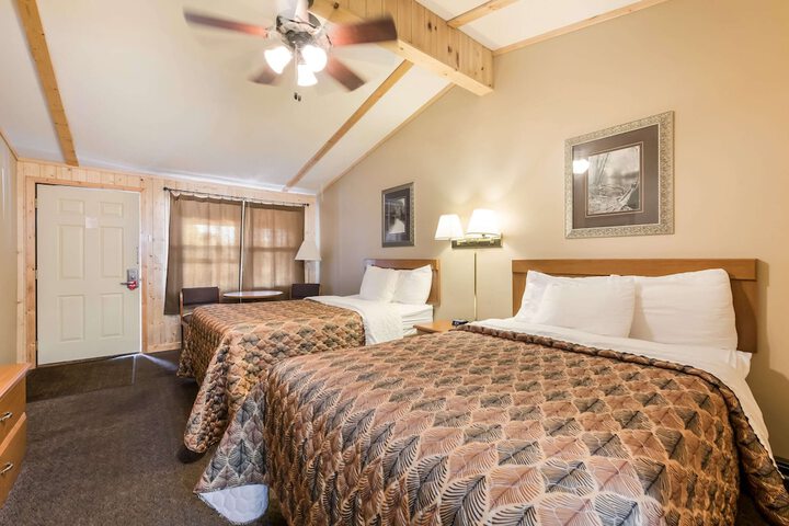 Econo Lodge Rice Lake