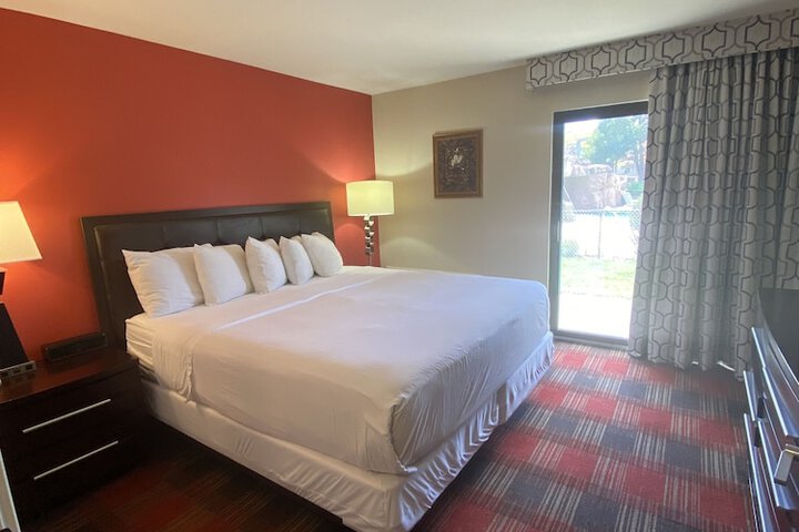Room 68 of 77