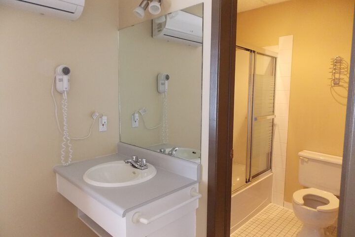 Room 12 of 87