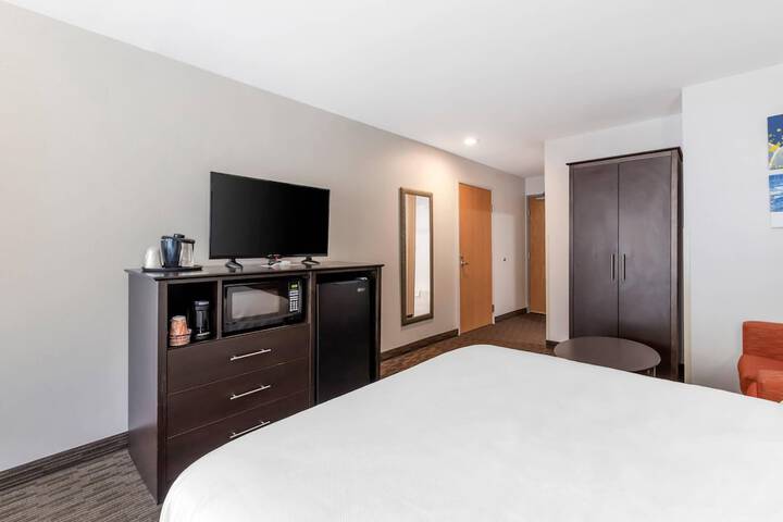 Comfort Inn & Suites New Lisbon