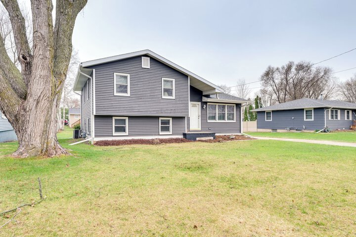Clear Lake Vacation Home Rental - Pet Friendly!