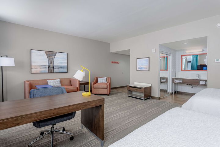 Room 43 of 146