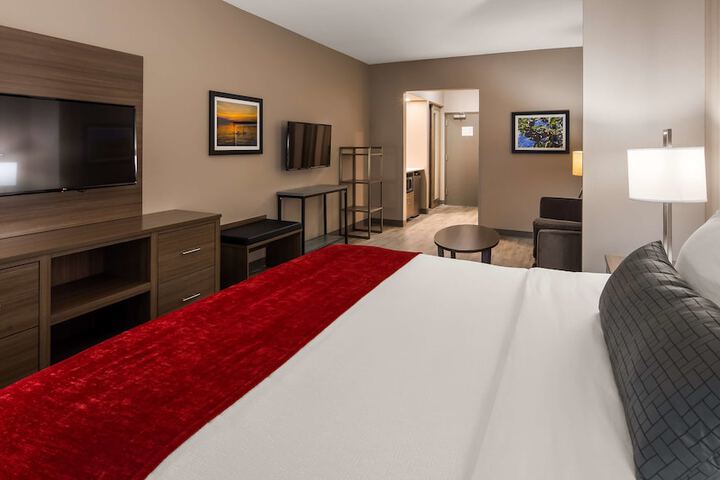 Room 17 of 43