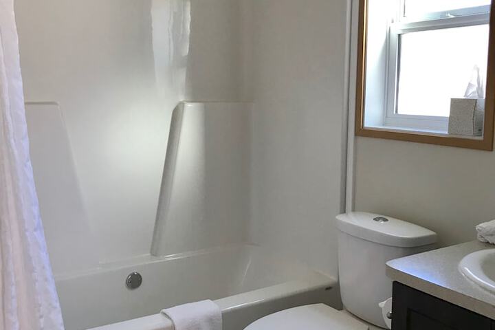 Room 42 of 111