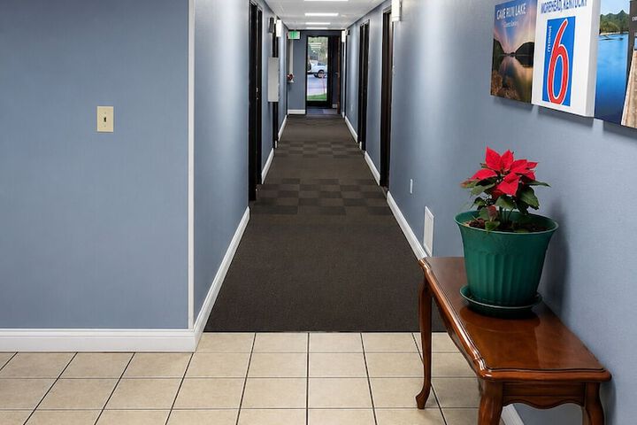 Motel 6 Morehead KY