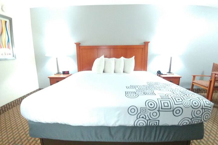 Room 29 of 32