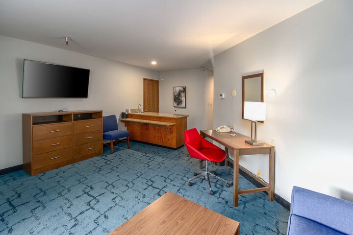 Room 17 of 41