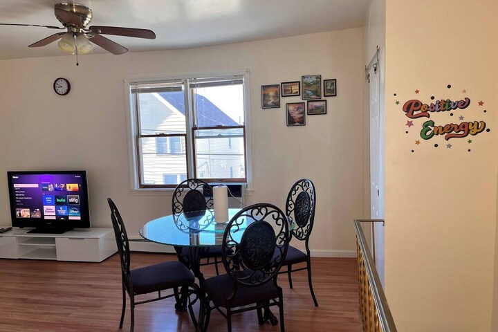 Amazing Three Bedrooms Apartment