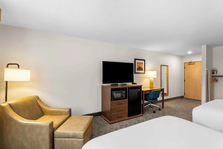 Room 26 of 37