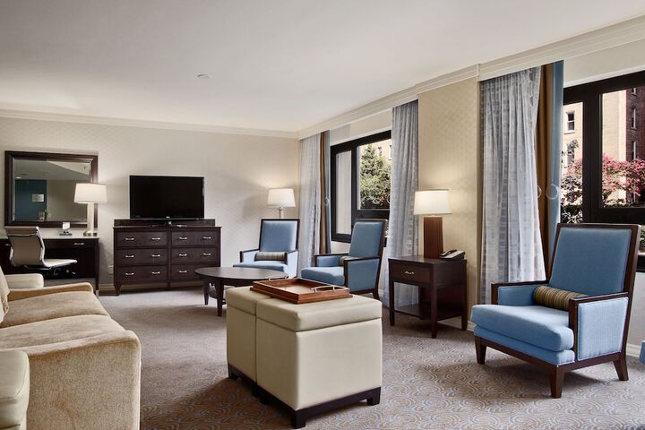 Room 32 of 100