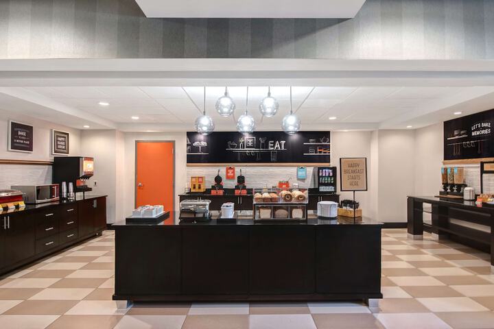 Hampton Inn Anderson / Alliance Business Park