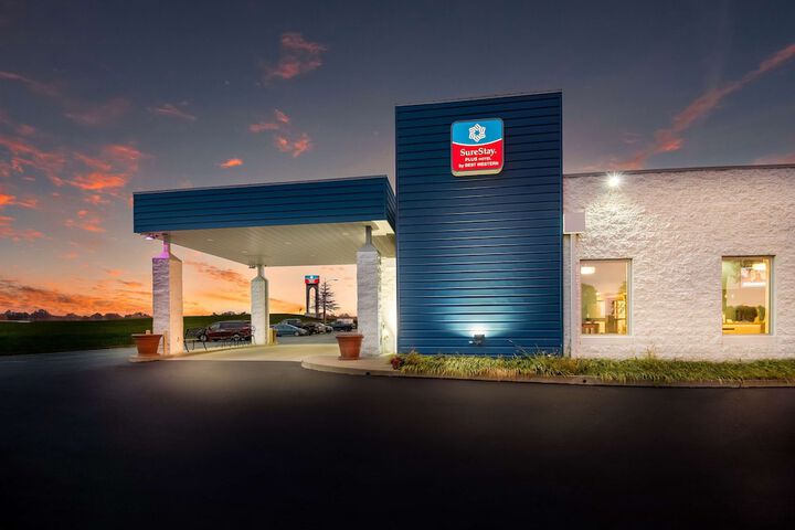 Hotel 2 of 42