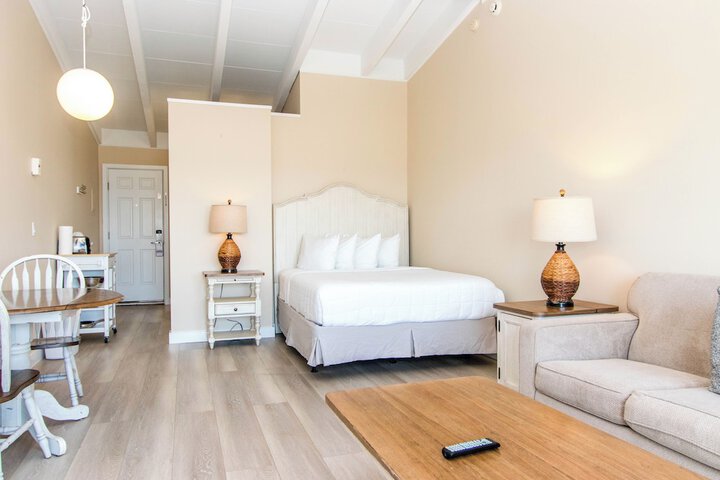 Sea Crest Resort