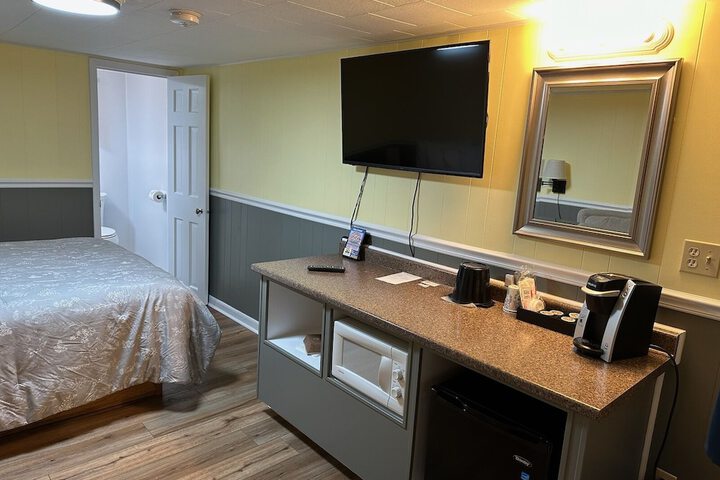 Room 32 of 45