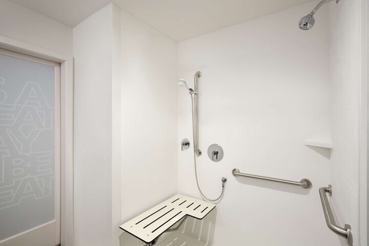 Room 19 of 29