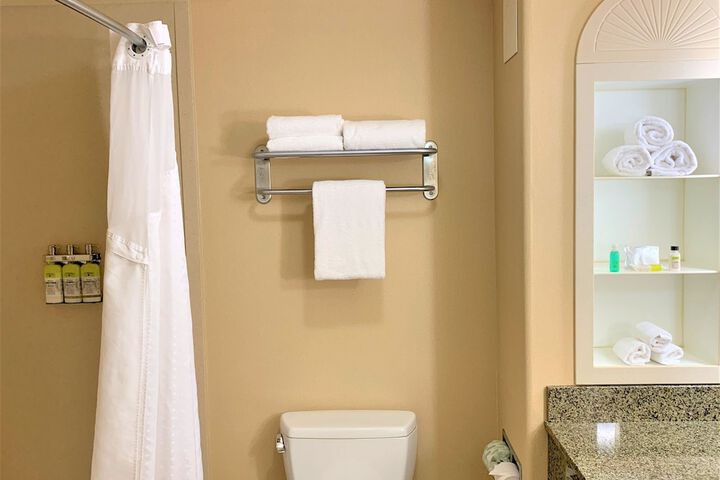 Holiday Inn Express Hotel & Suites FRESNO NORTHWEST-HERNDON by IHG
