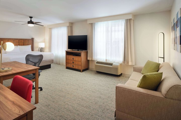 Room 12 of 34