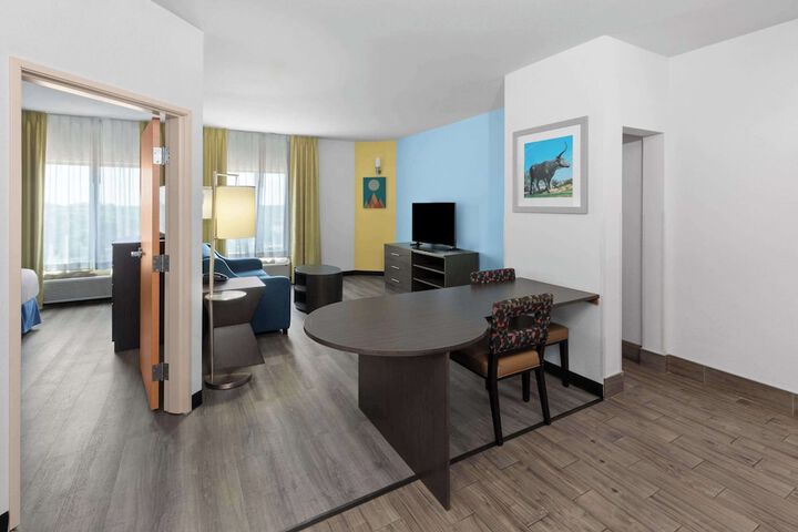 Room 37 of 52