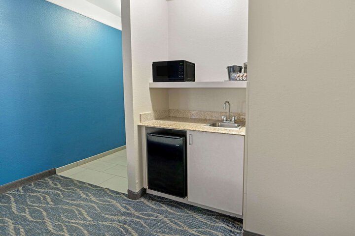 Room 36 of 46