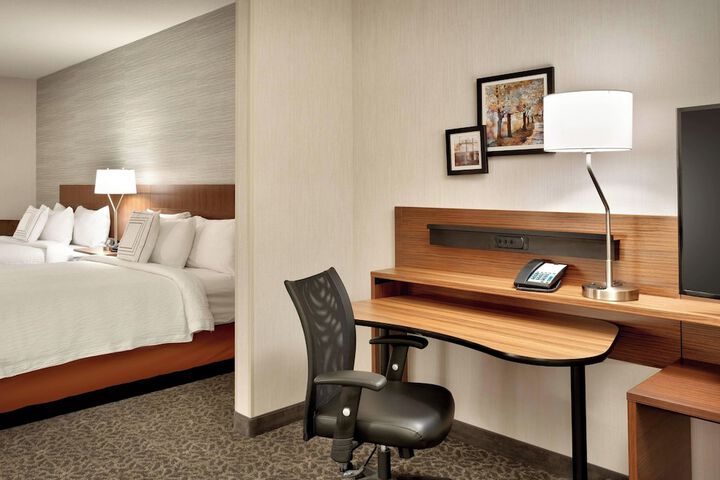 Room 16 of 37