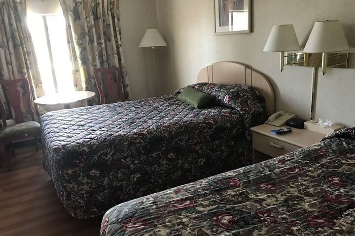 Room 17 of 43