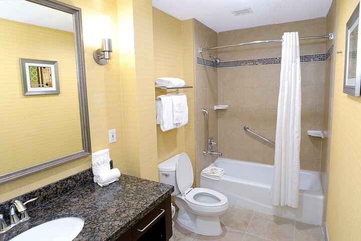 Holiday Inn Hotel & Suites San Mateo-San Francisco SFO by IHG