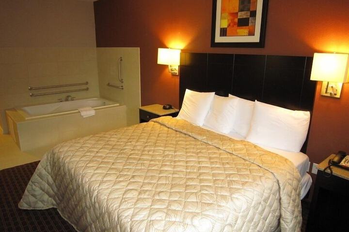 Room 40 of 49